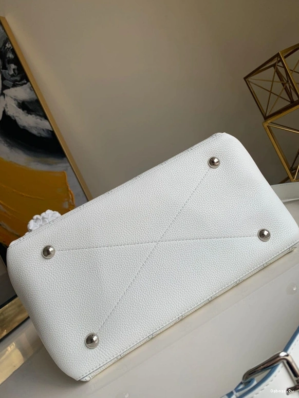 LOUIS VUITTON HOBO BEAUBOURG MM 0108